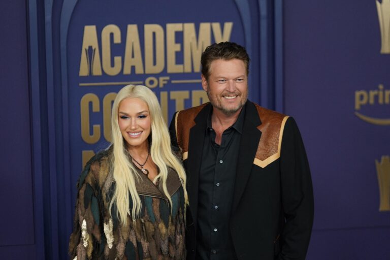 Gwen Stefani and Blake Shelton at 59th Academy of Country Music Awards