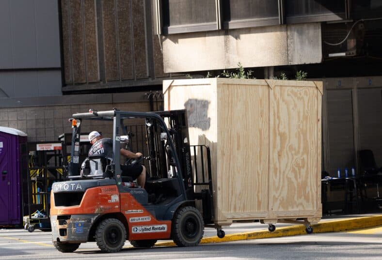 Preparations intensify for Taylor Swift's wedding